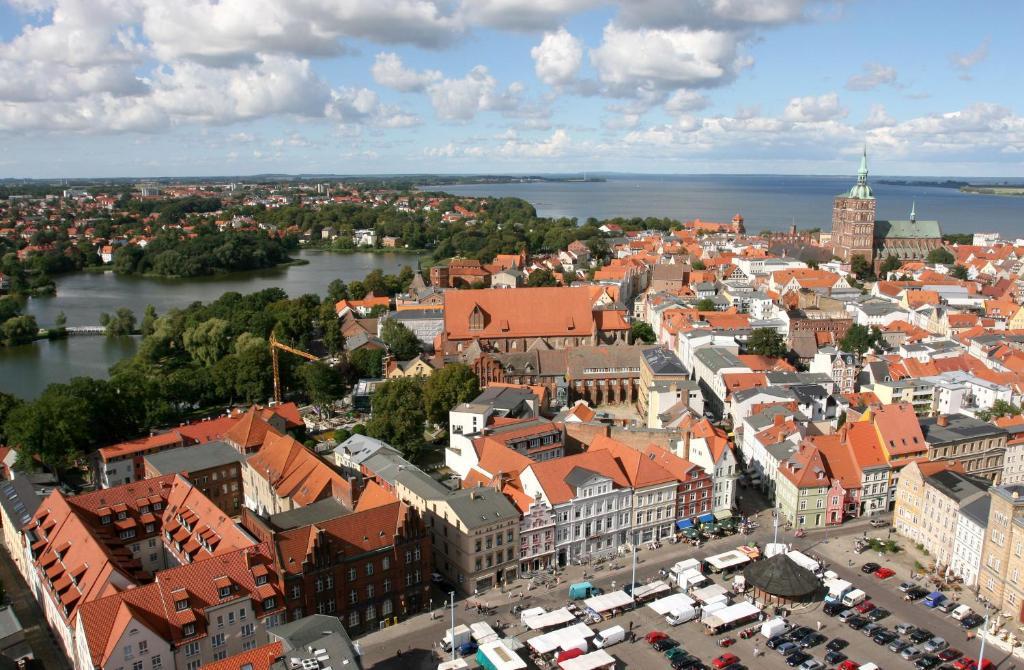 Altstadt Hotel Zur Post Stralsund Ngoại thất bức ảnh