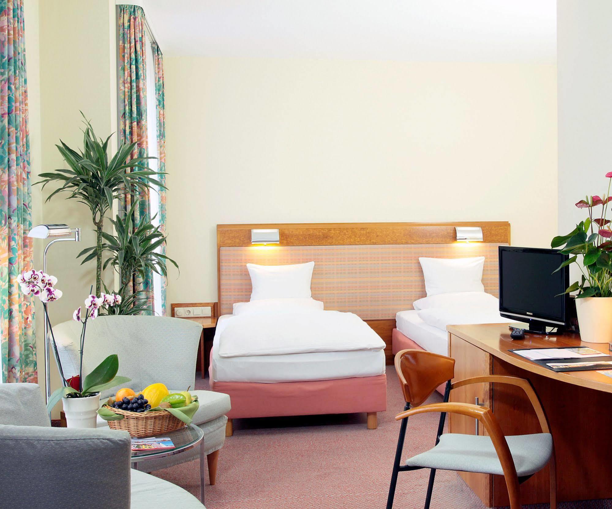 Altstadt Hotel Zur Post Stralsund Ngoại thất bức ảnh